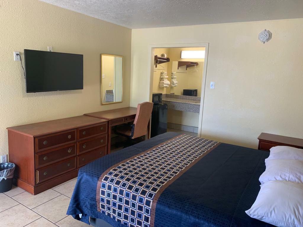 Texas Inn Beaumont Esterno foto